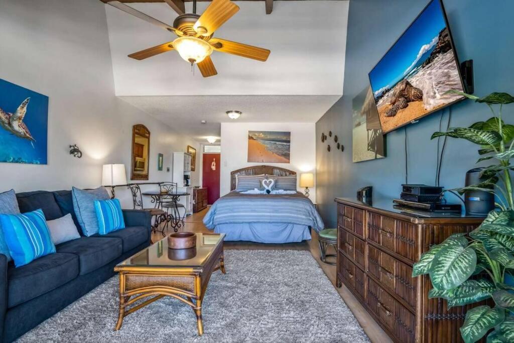 Bay Surf 208- Updated Partial Oceanview Across From *