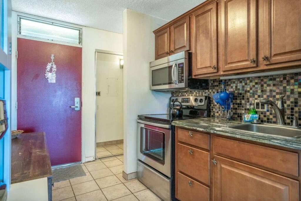Apartment Bay Surf 208- Updated Partial Oceanview Across From