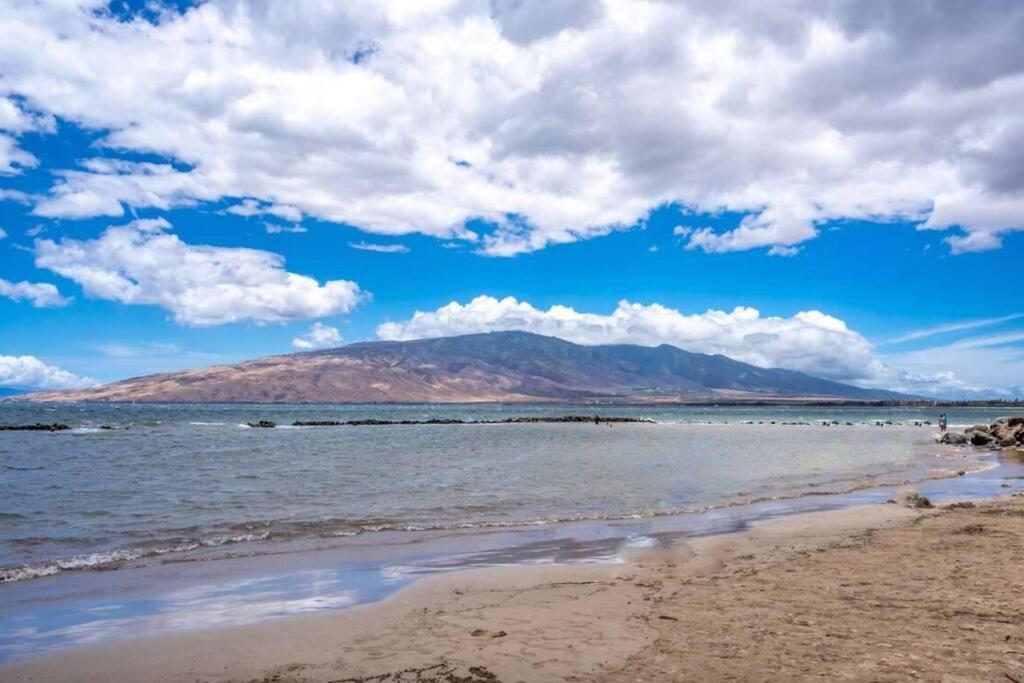 Bay Surf 208- Updated Partial Oceanview Across From *